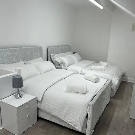 Nice And Comfy House Apartment